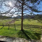 Σπίτι διακοπών Lovely In Orval With Garden *