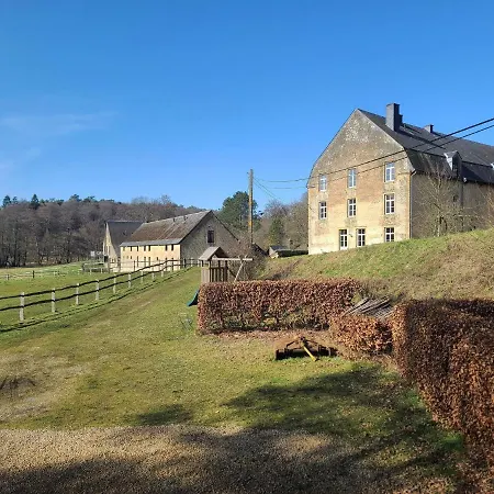 Lovely In Orval With Garden Casa de Férias