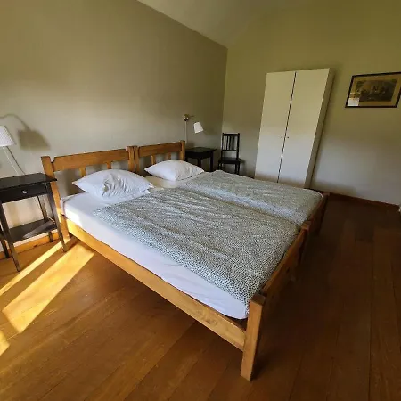 Casa de Férias Lovely In Orval With Garden *