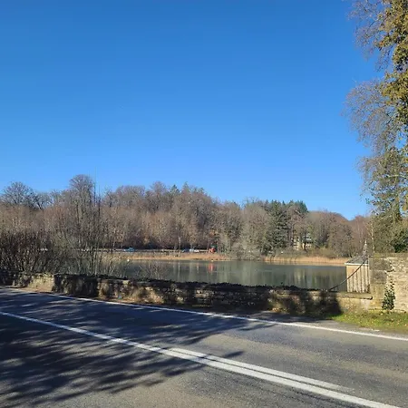 Casa de Férias Lovely In Orval With Garden Florenville