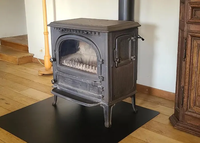 Lovely In Orval With Garden Ferienhaus Florenville